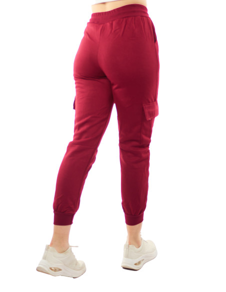 Jogger burdeo de mujer marca Kalypzo 4
