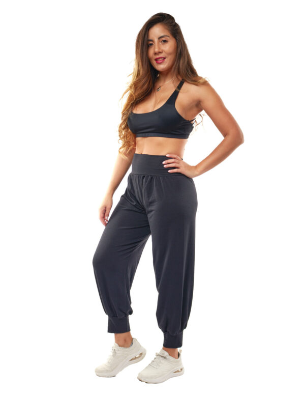 Calza bombacha poliviscosa negra de mujer marca Kalypzo 3